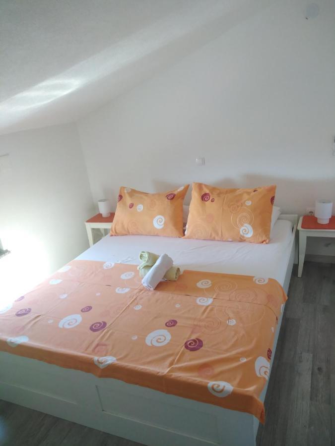 Apartments Nina Ravni Pokoj fotografie
